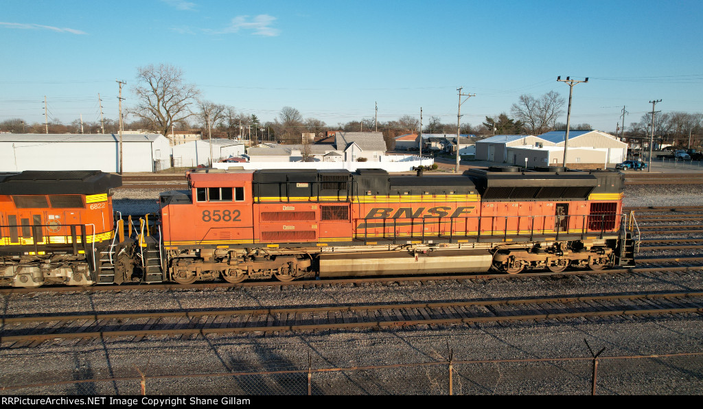 BNSF 8582